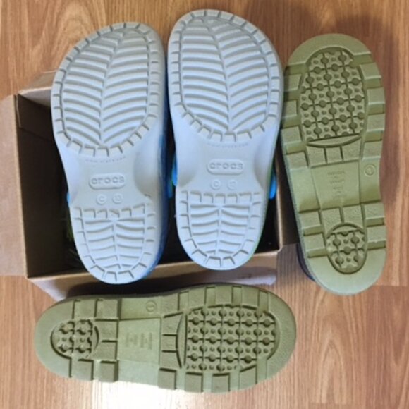 Boys Raining Boots Size 1 - Picture 2 of 2